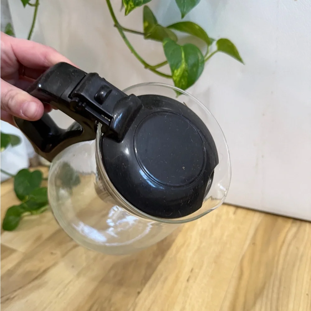 Glass Teapot with Black Handle